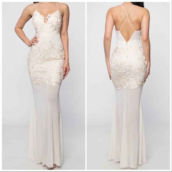 Looking Like A Million Bucks Lace Maxi Dress - Picture 4 of 8